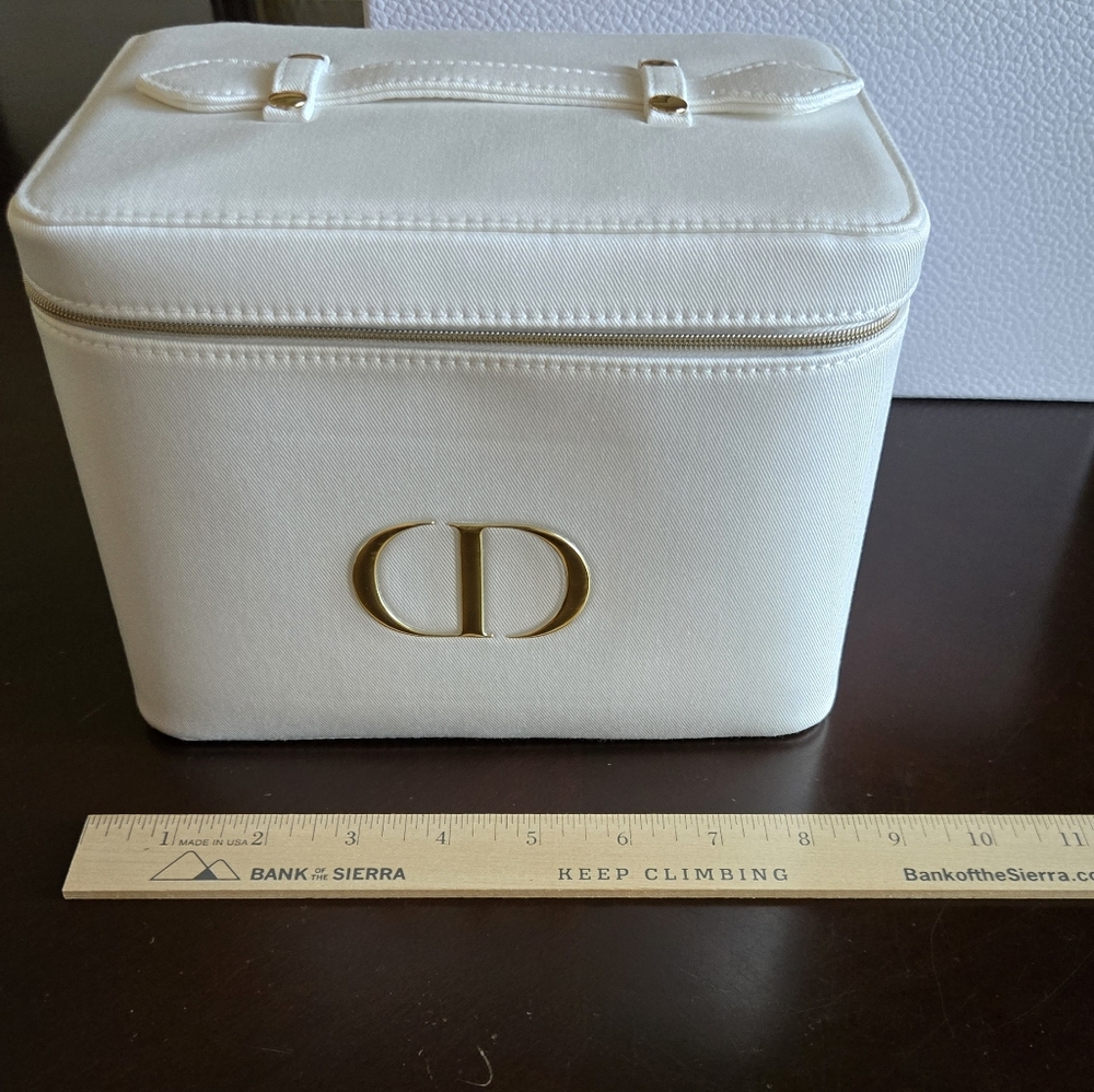 Cream Dior Vanity Case with Gold Accents - Picture 3 of 7